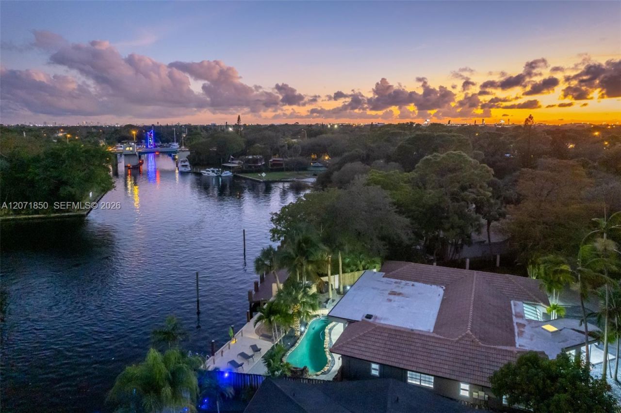 1030 SW 14th Ter , Fort Lauderdale, FL 33312 Photo