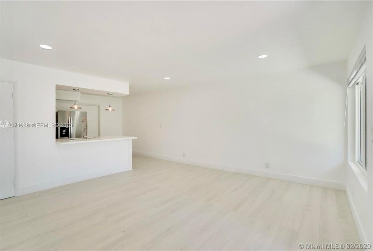 1301 NE 147th St , Unit 1301, Miami, FL 33161 Photo