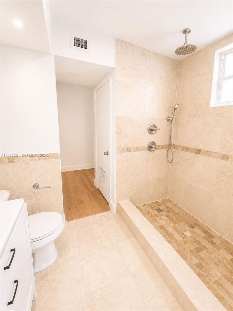 1440 Pennsylvania Ave, Unit 3, Miami Beach, FL 33139 Photo