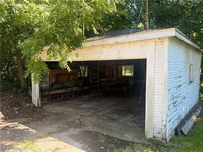 231 Marmion Avenue, Youngstown, OH 44507 Photo 2