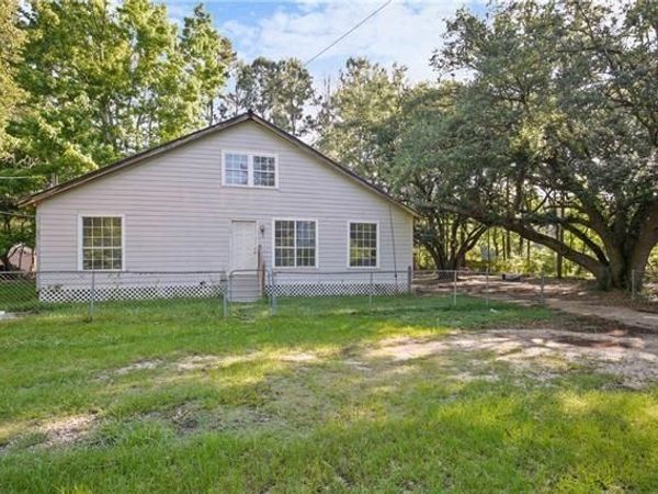 25567 W SYCAMORE Street , Lacombe, LA 70445