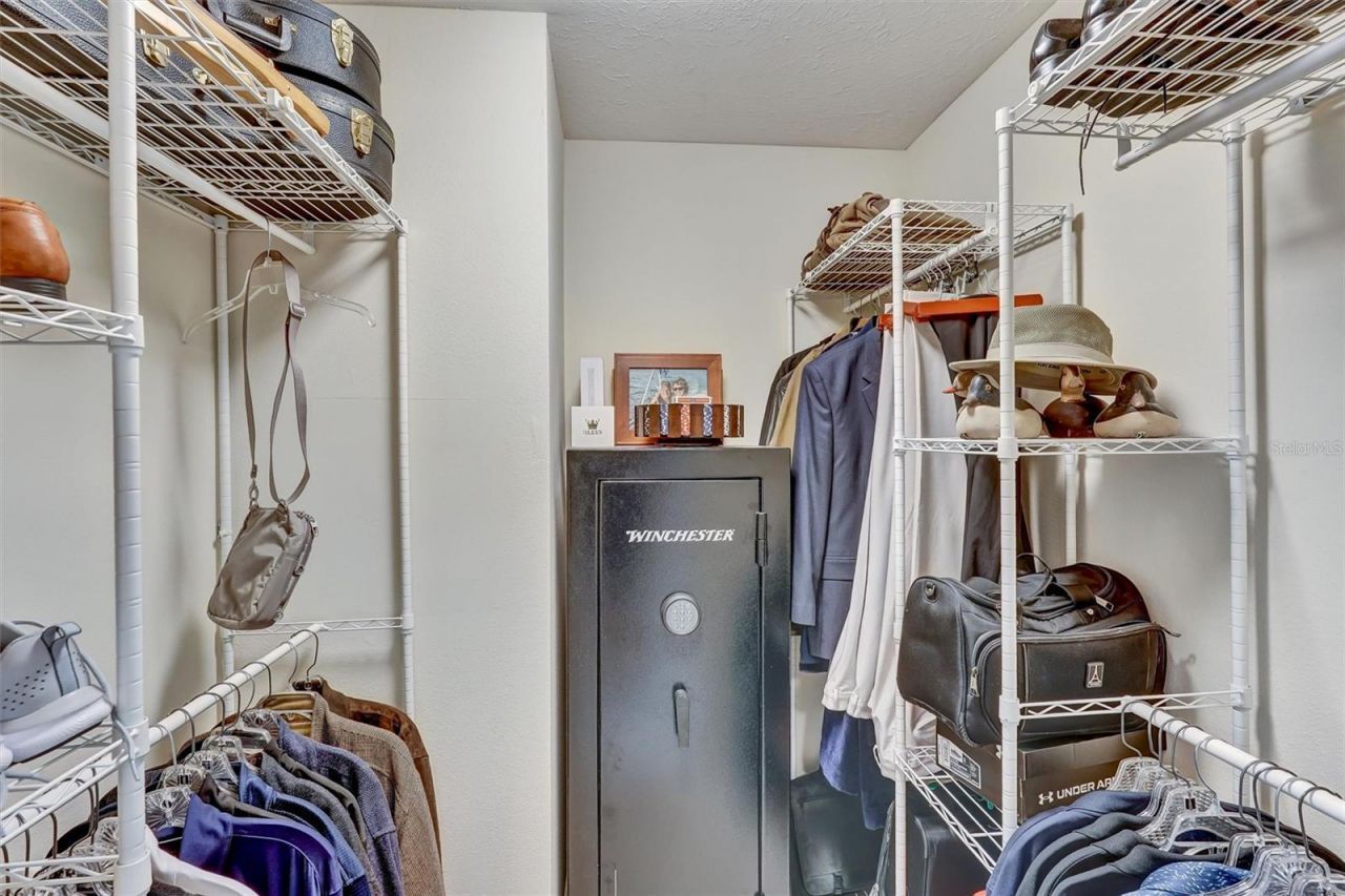 7913 Broadmoor Pines Boulevard , Sarasota, FL 34243 Photo