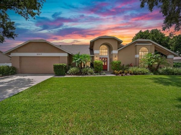 2317 EAGLE BLUFF DRIVE , VALRICO, FL 33596
