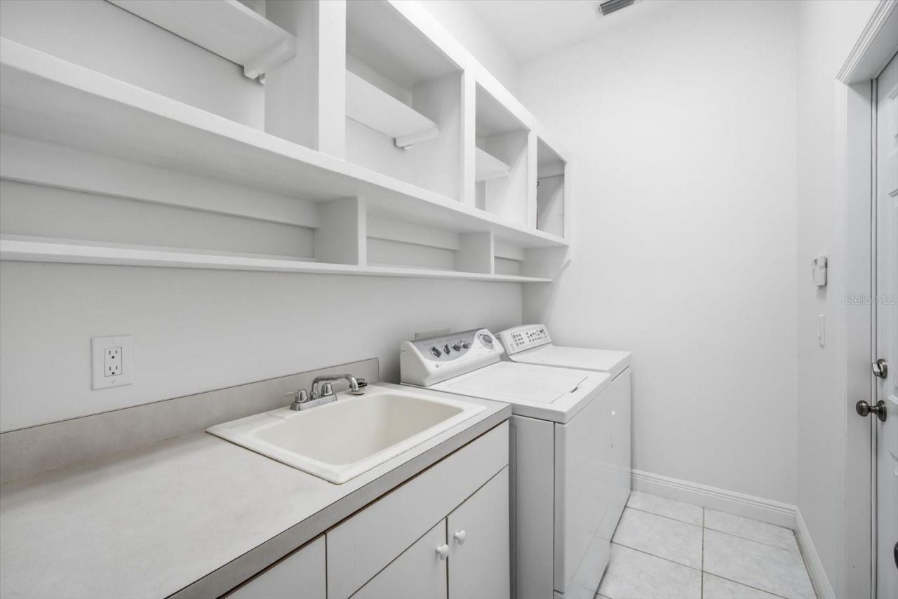 14902 Devonshire Woods Place, Tampa, FL 33624 Photo
