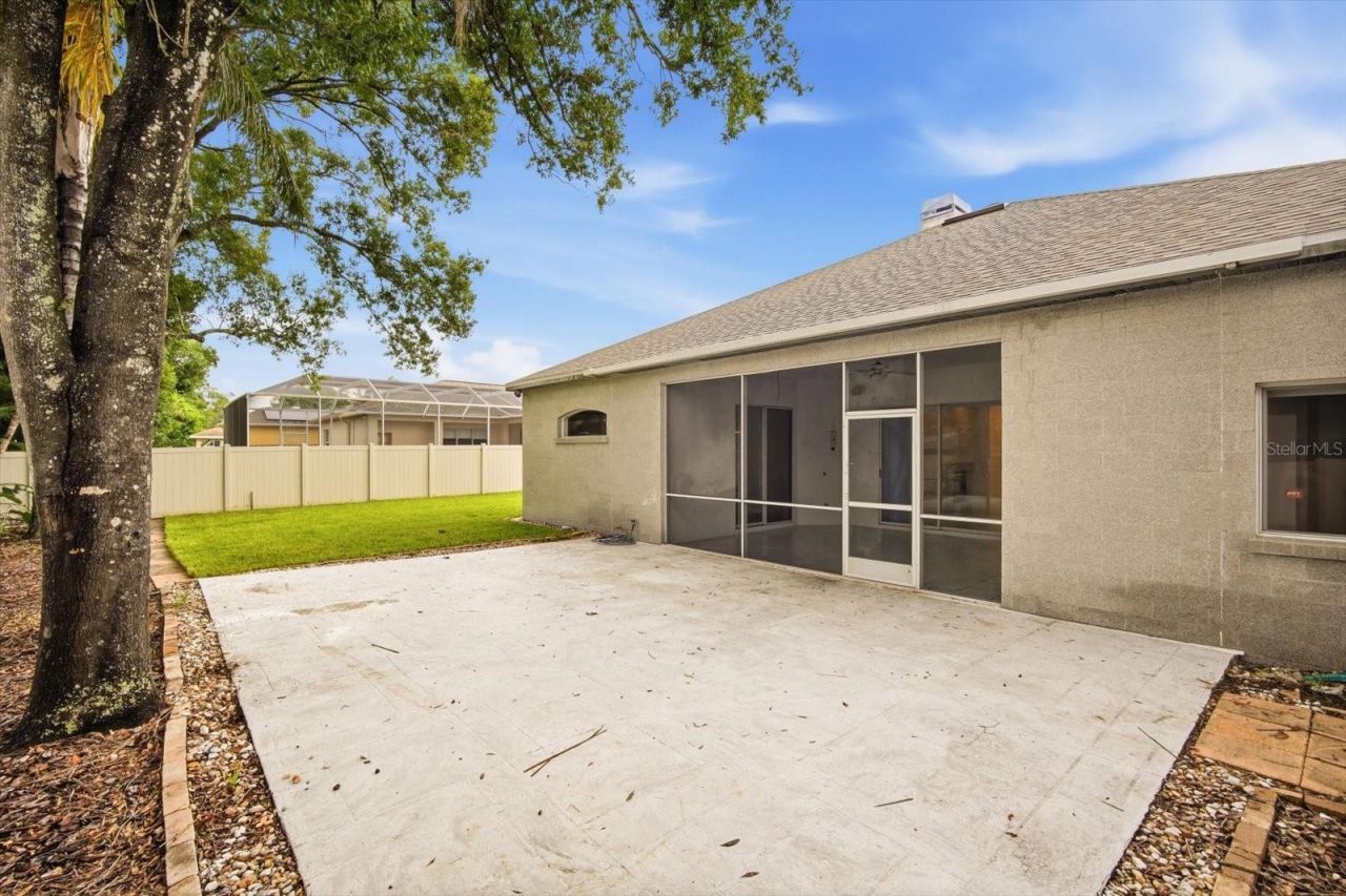 14902 Devonshire Woods Place, Tampa, FL 33624 Photo