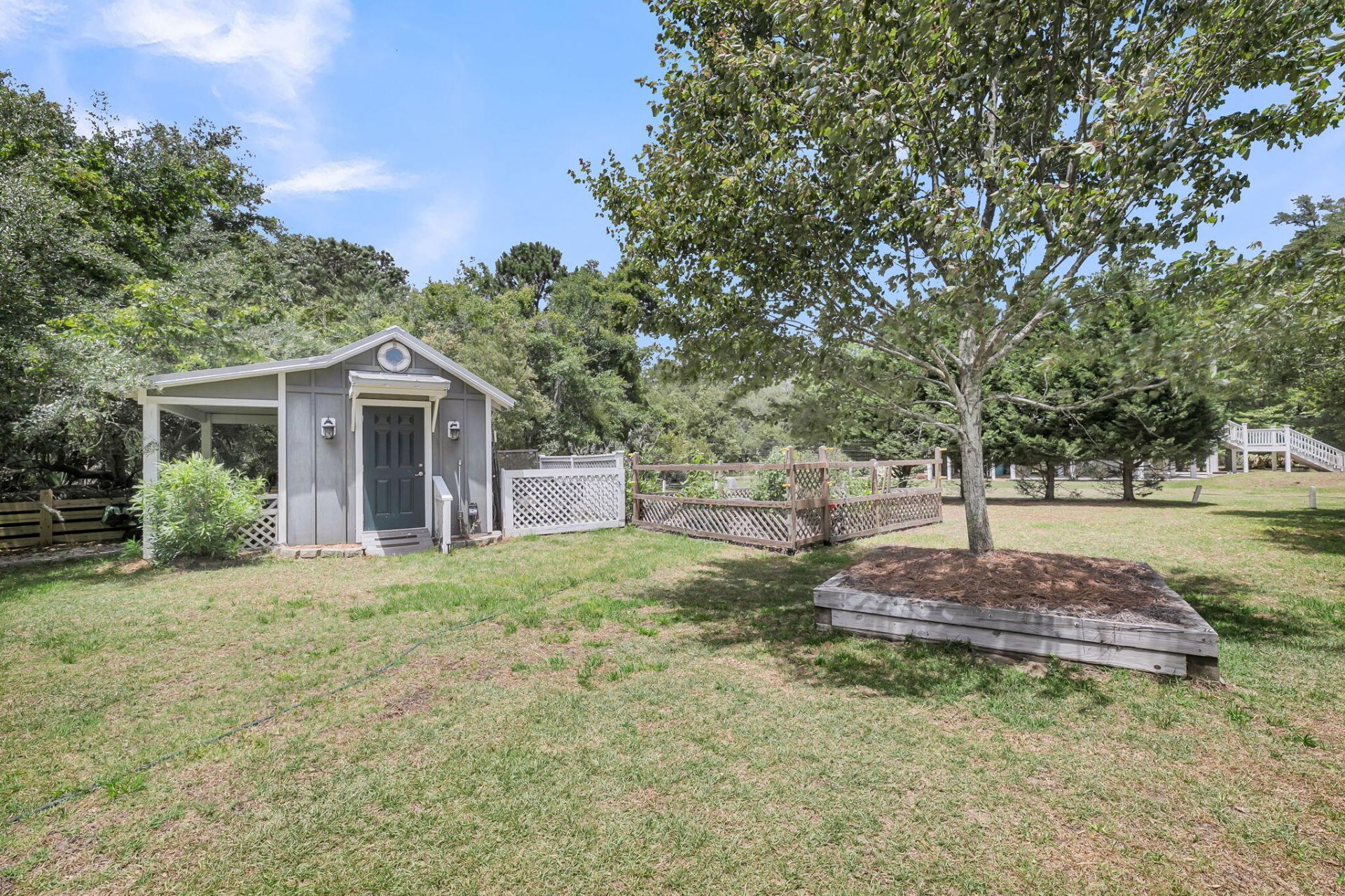 8476 Bottlenose Court Photo 32