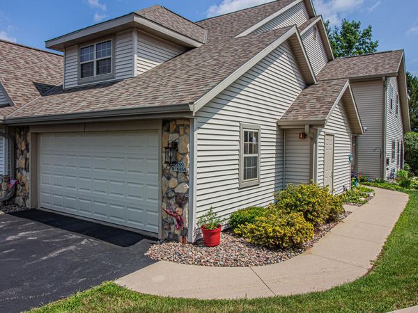 W200N16856 Park Ct, Unit 4, Jackson, WI 53037