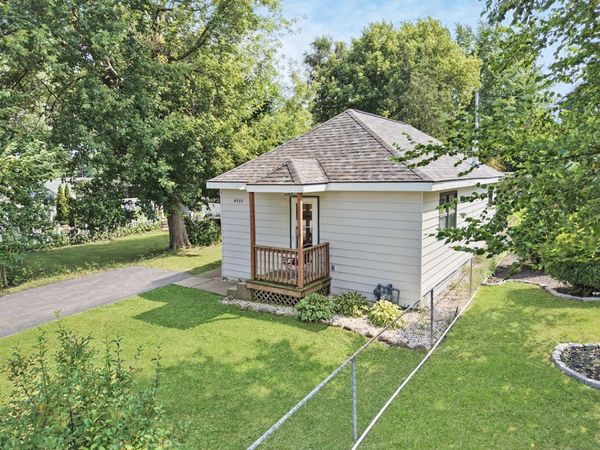 4919 Parkview Drive, Mccullom Lake, IL 60050