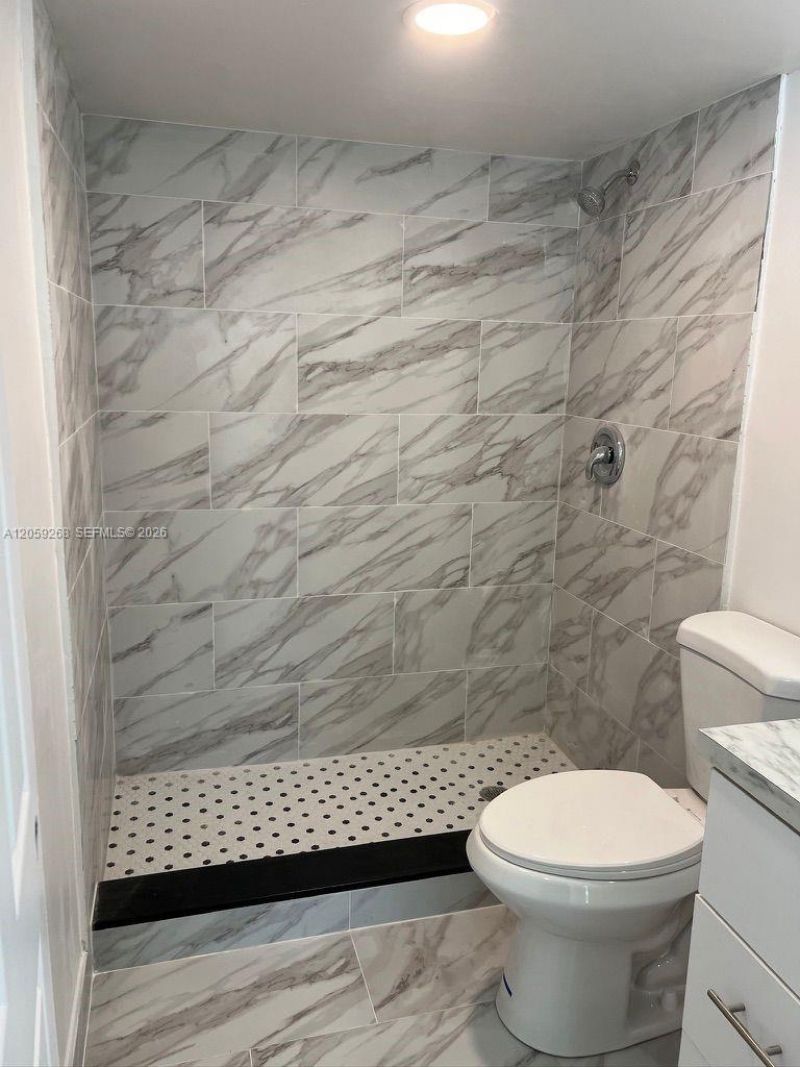 1999 NW 2nd St , Unit 2, Miami, FL 33125 Photo