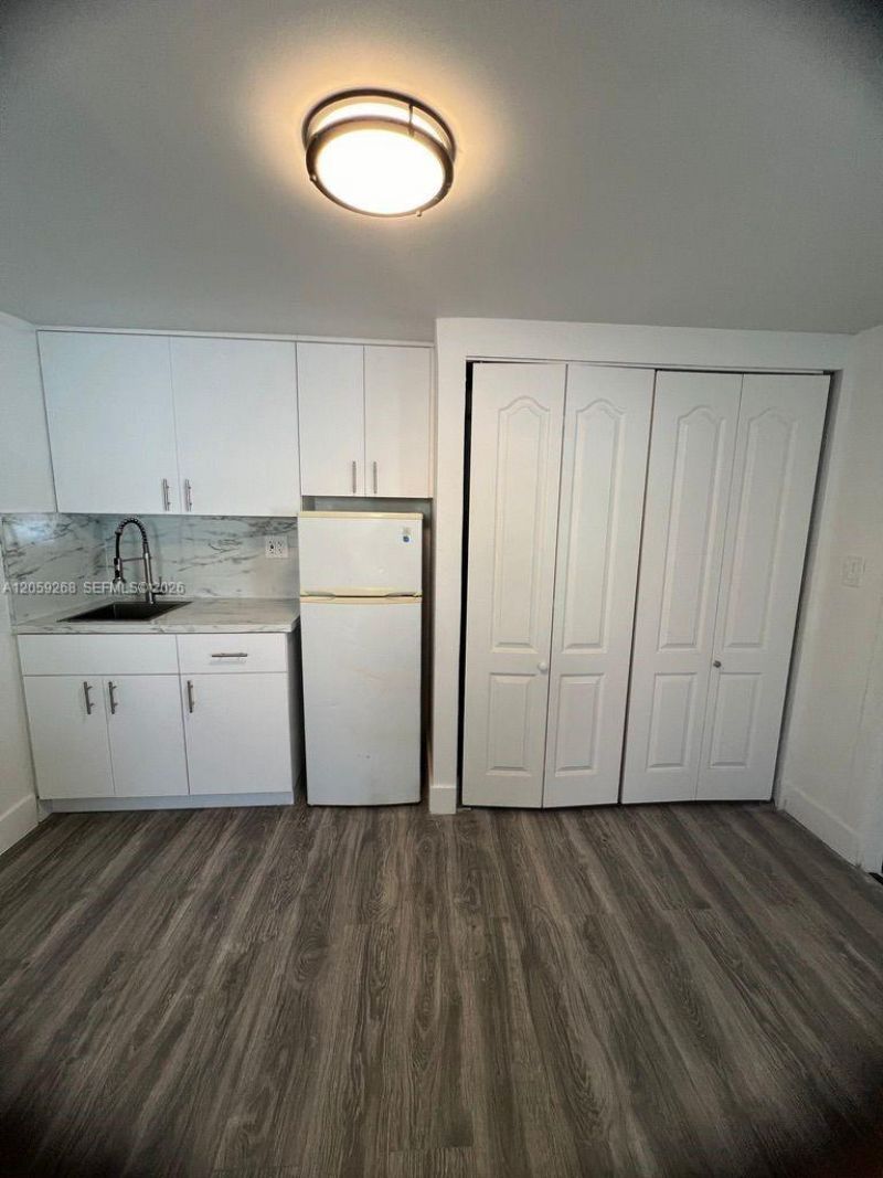 1999 NW 2nd St , Unit 2, Miami, FL 33125 Photo