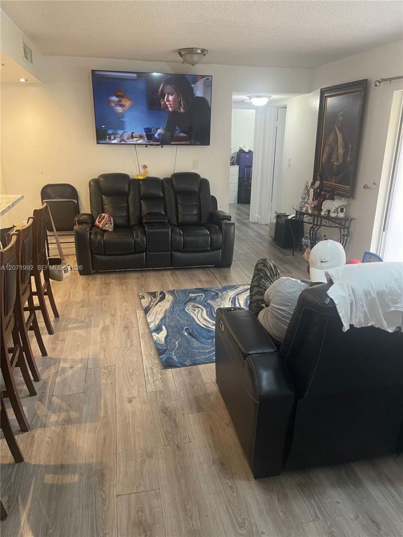 636 NW 114th Ave , Unit 102, Sweetwater, FL 33172 Photo