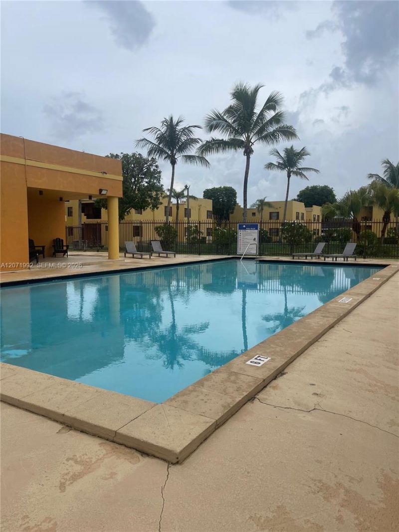 636 NW 114th Ave , Unit 102, Sweetwater, FL 33172 Photo