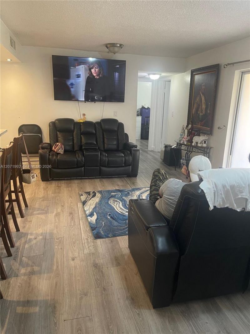 636 NW 114th Ave , Unit 102, Sweetwater, FL 33172 Photo