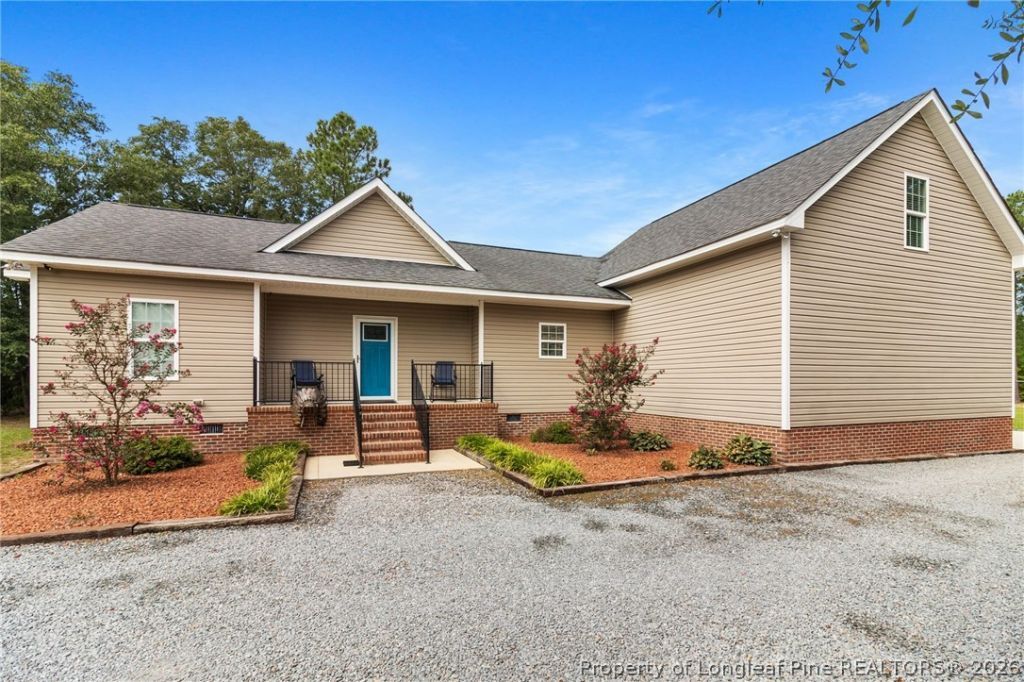 1384 Canady Pond Road, Hope Mills, NC 28348 Main Photo