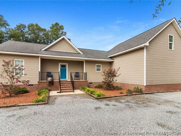 1384 Canady Pond Road, Hope Mills, NC 28348