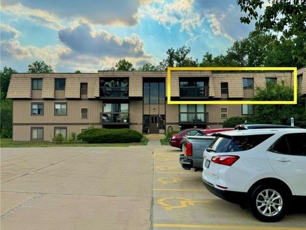 9911 Sunrise Boulevard, Unit Q10, North Royalton, OH 44133