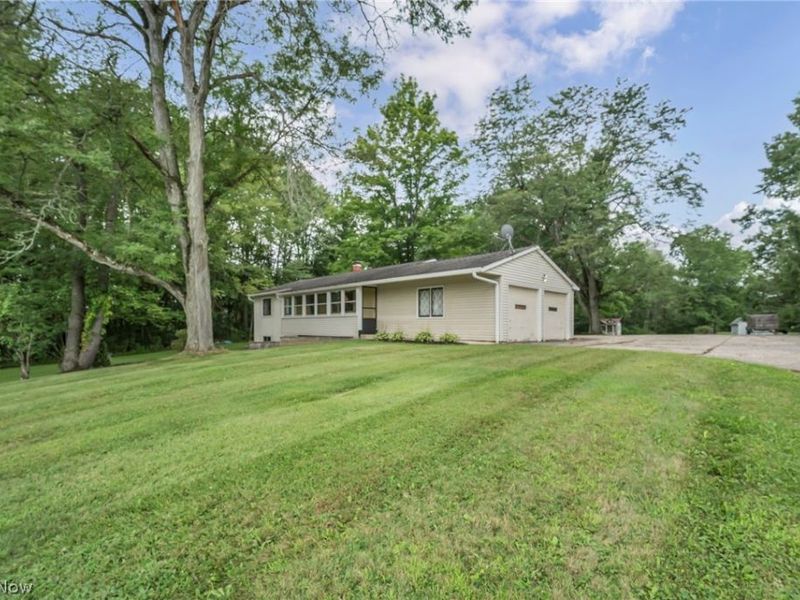 191 Hedgecliff Drive, Aurora, OH 44202 Photo 4