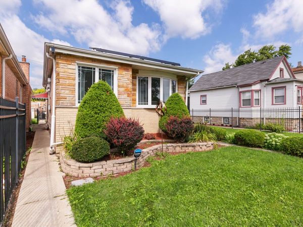 9010 S Parnell Avenue , Chicago, IL 60620