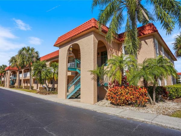 1750 BELLEAIR FOREST DRIVE , Unit C20, BELLEAIR, FL 33756
