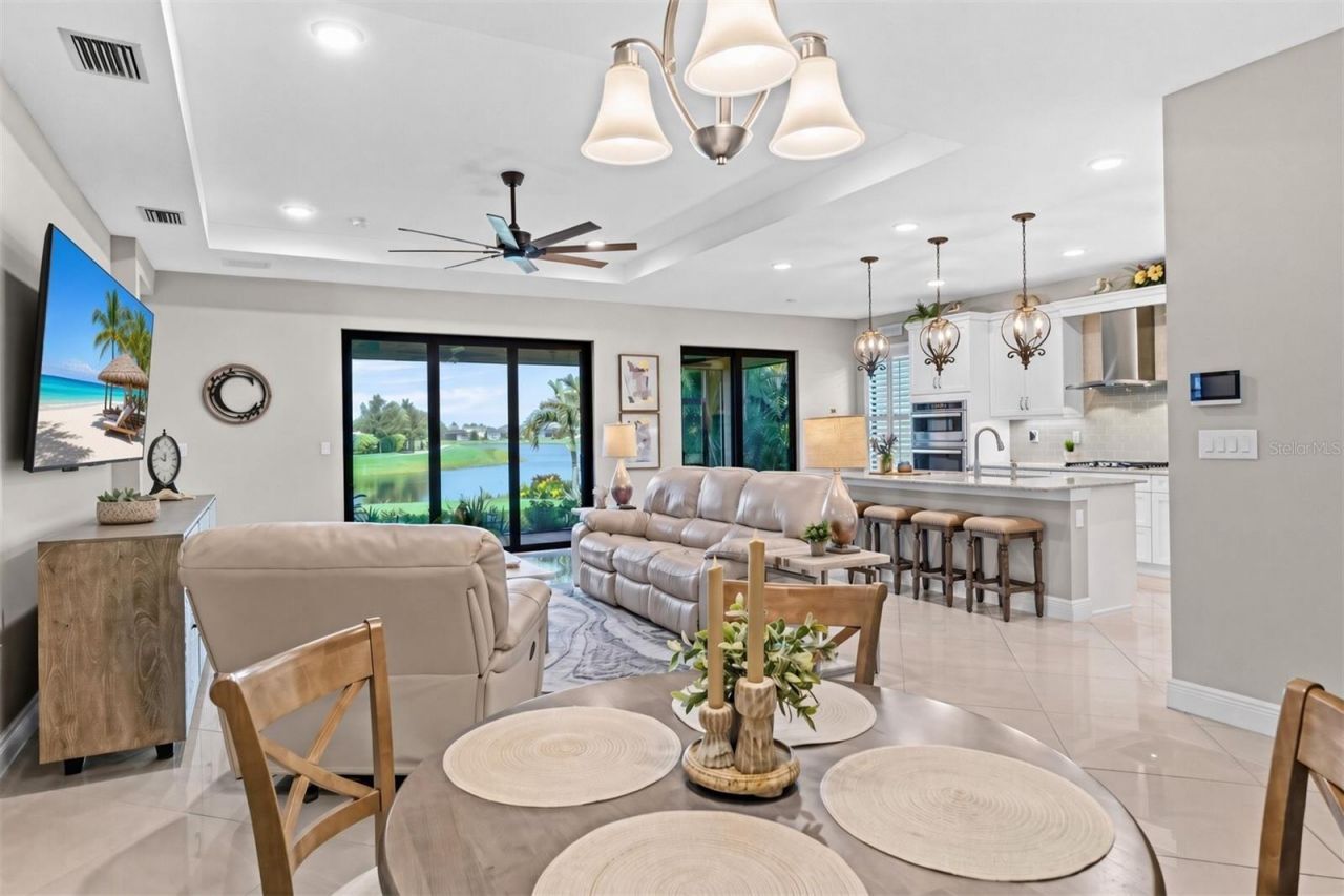 4925 Surfside Circle, Bradenton, FL 34211 Photo