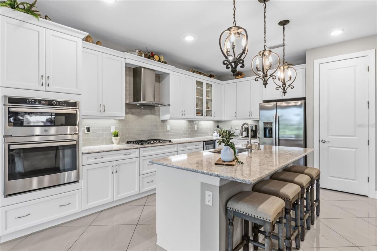 4925 Surfside Circle, Bradenton, FL 34211 Photo