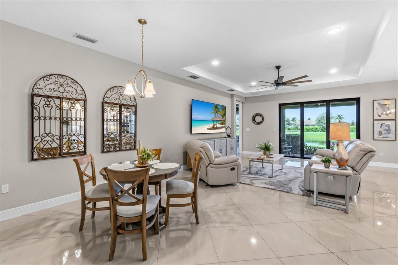 4925 Surfside Circle, Bradenton, FL 34211 Photo