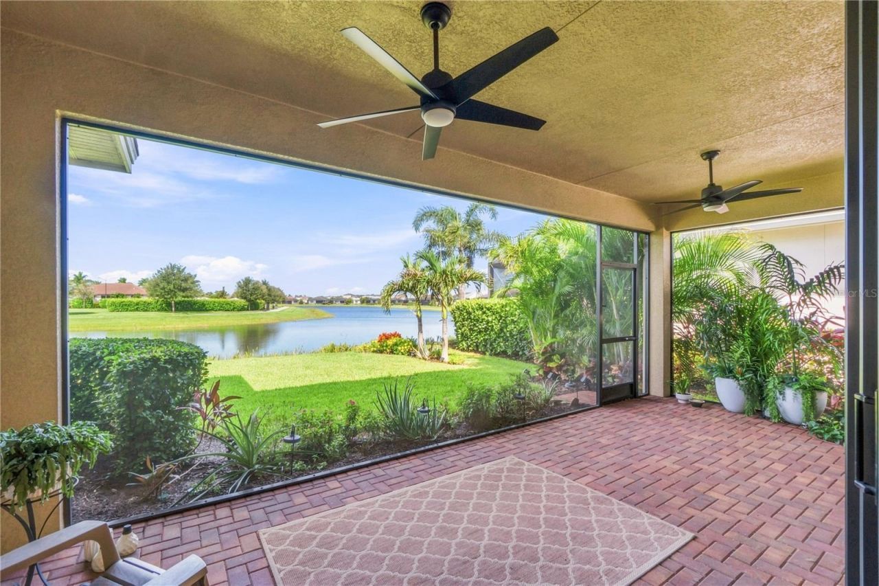4925 Surfside Circle, Bradenton, FL 34211 Photo