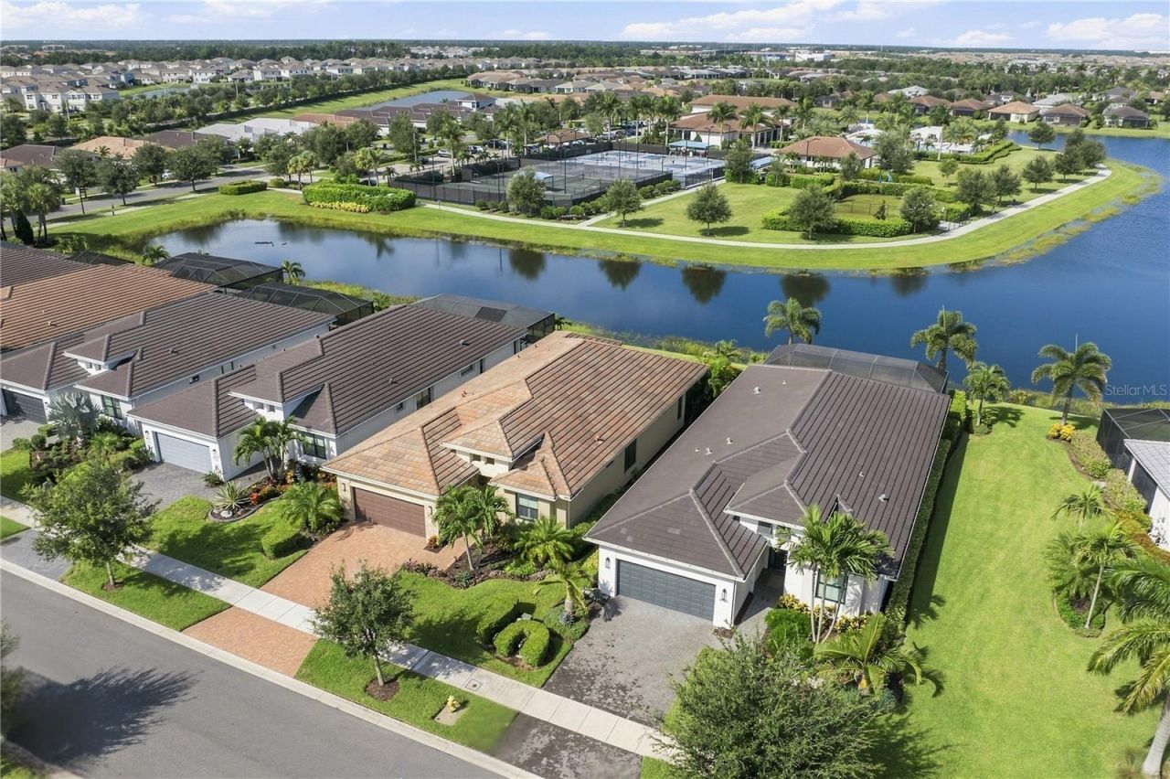 4925 Surfside Circle, Bradenton, FL 34211 Photo