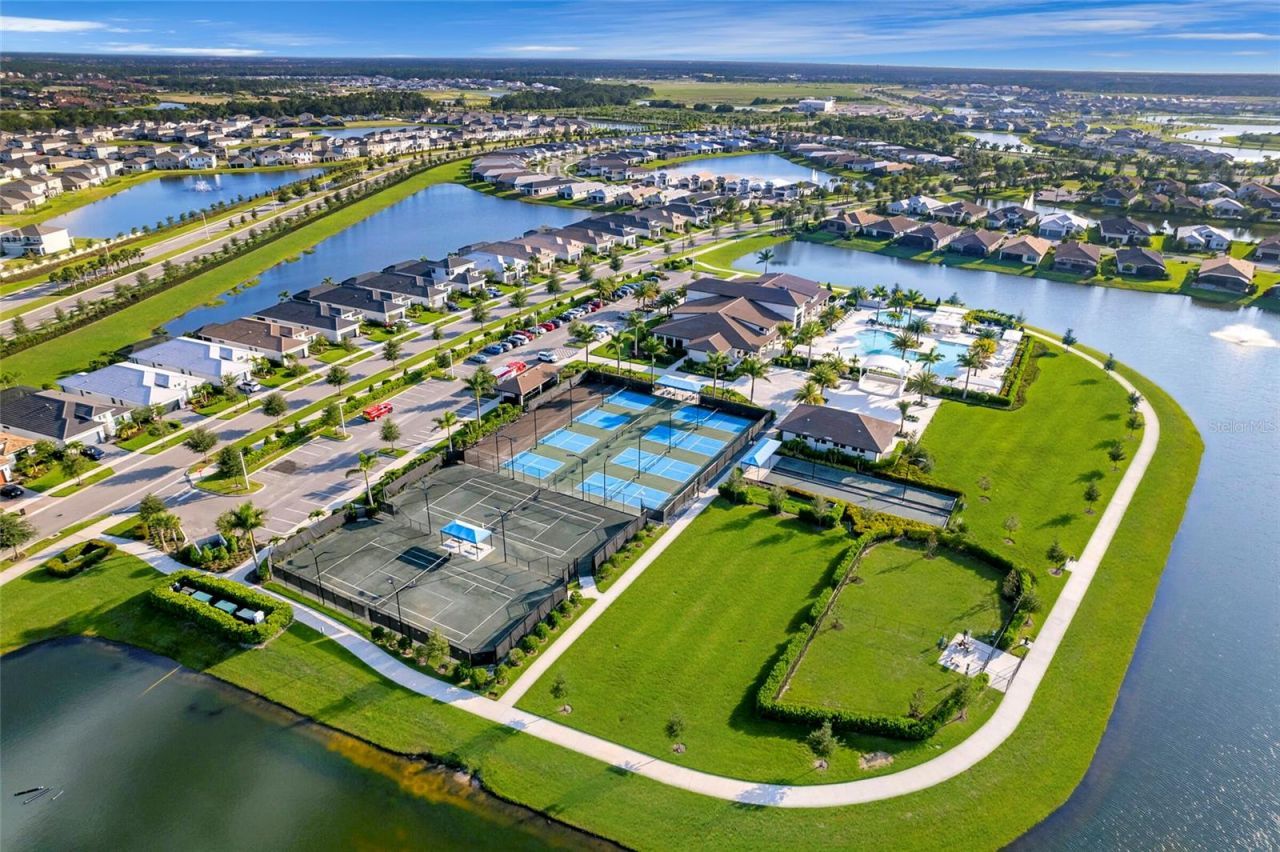 4925 Surfside Circle, Bradenton, FL 34211 Photo