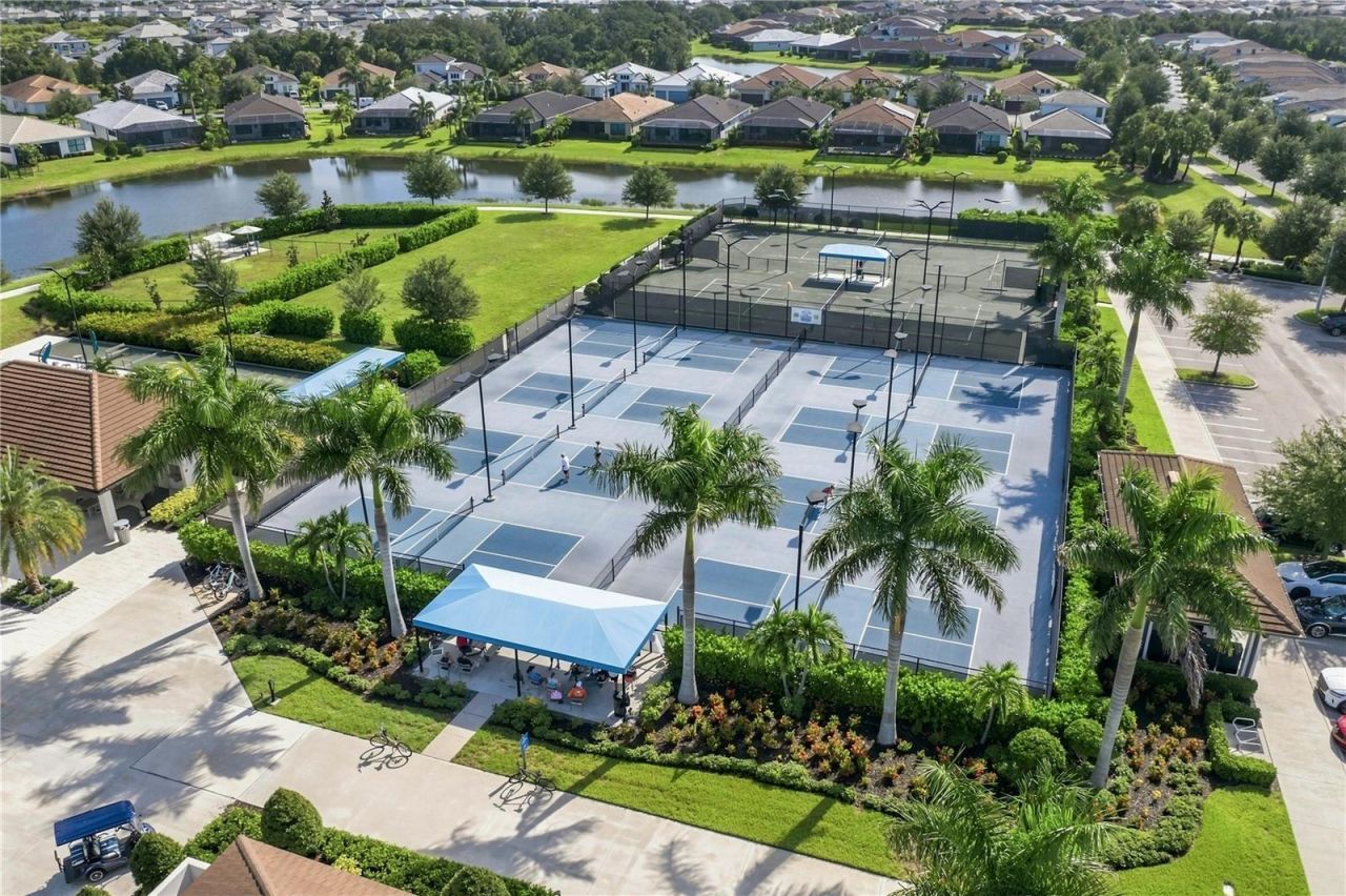 4925 Surfside Circle, Bradenton, FL 34211 Photo