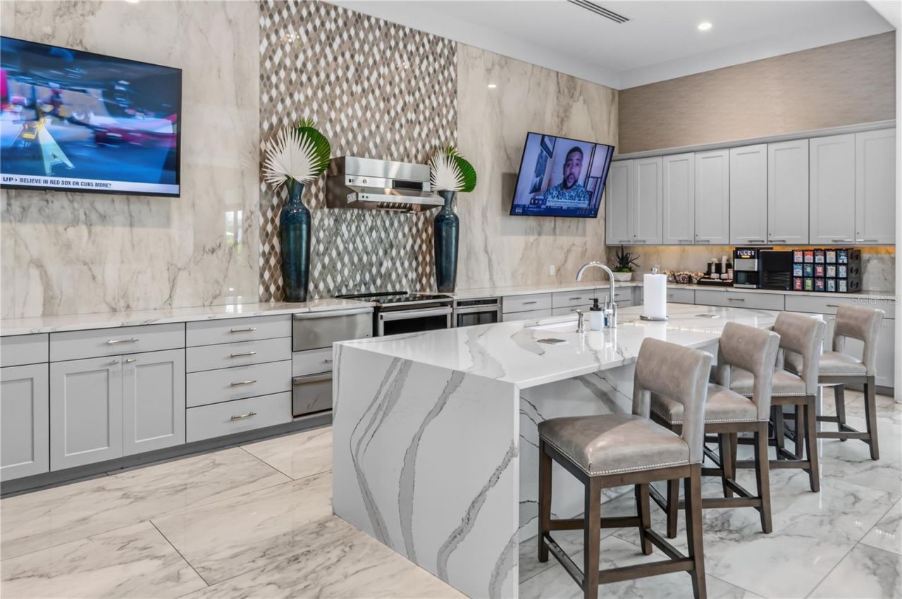 4925 Surfside Circle, Bradenton, FL 34211 Photo