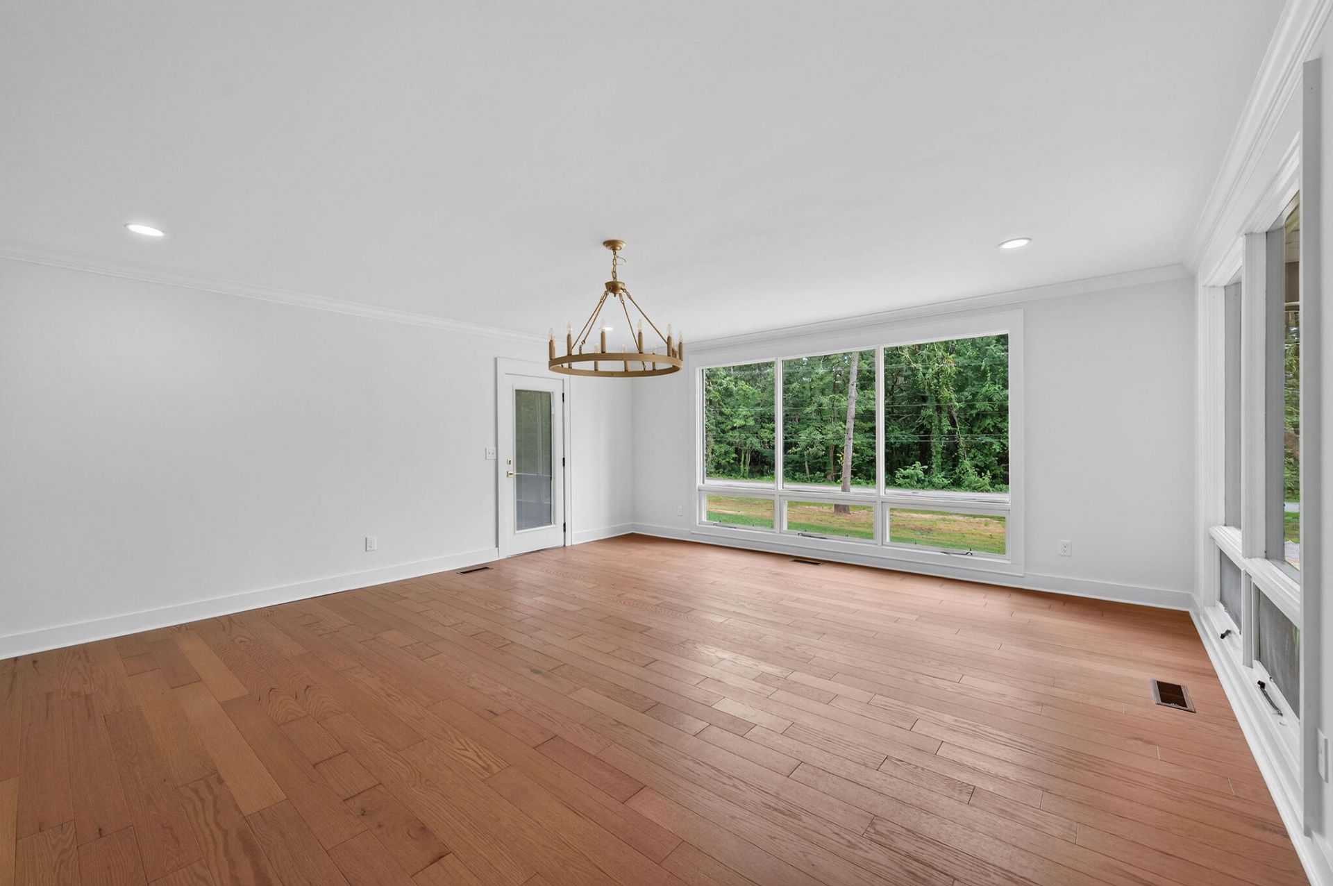 951 Hillsboro Road Photo 19