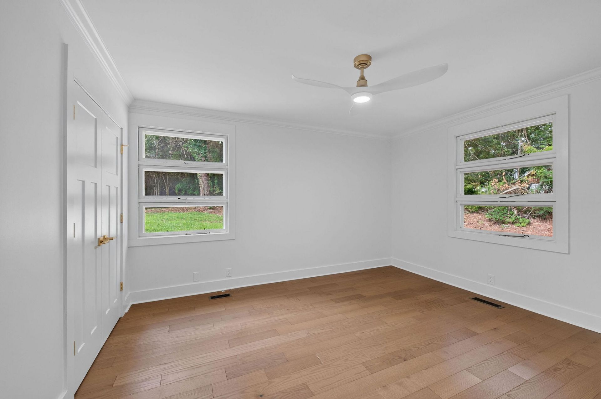 951 Hillsboro Road Photo 23