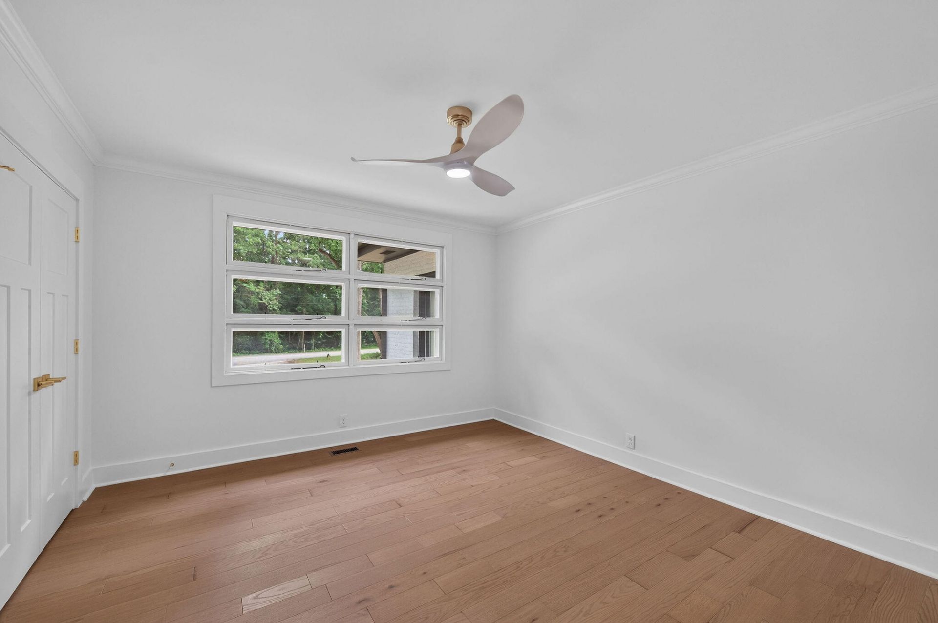 951 Hillsboro Road Photo 25