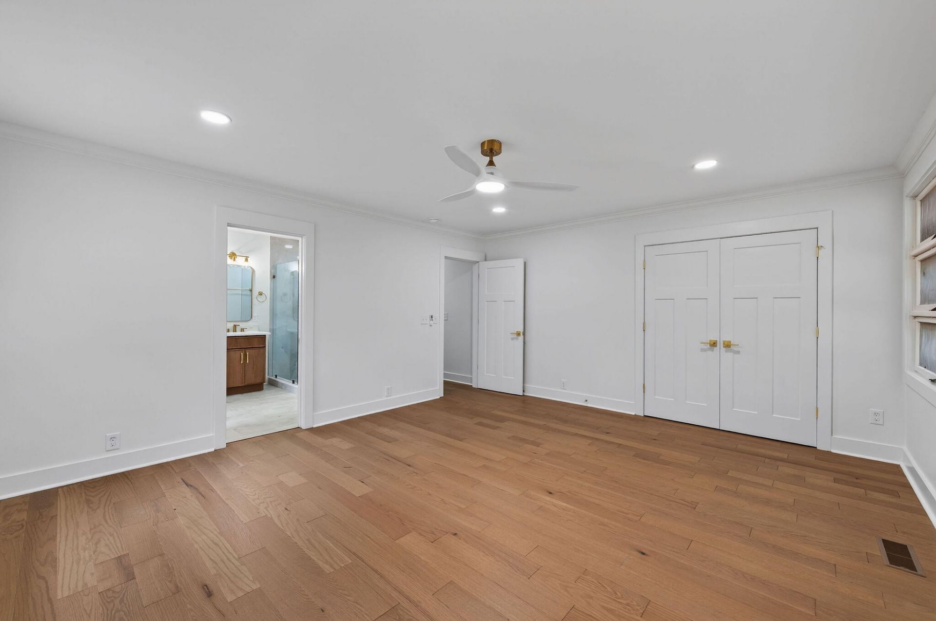 951 Hillsboro Road Photo 34