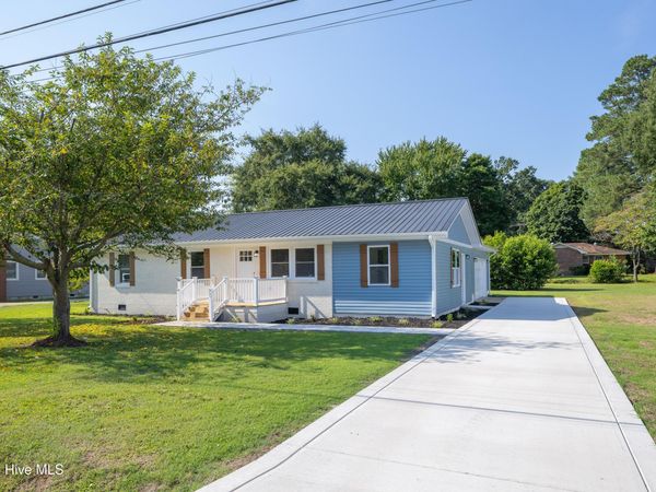 105 Harmon Street , Clinton, NC 28328