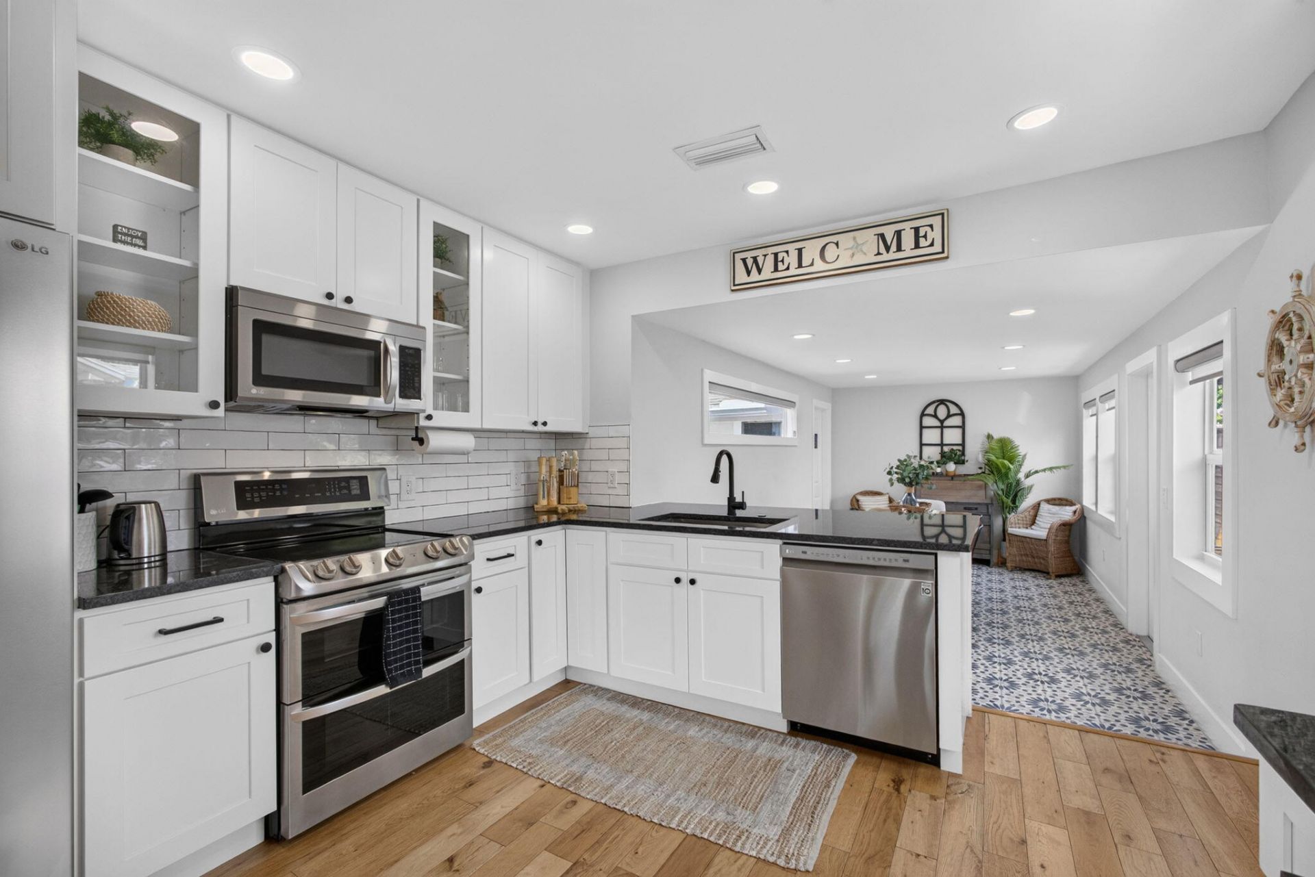 1305 N Palmway, Lake Worth Beach, FL 33460 Photo