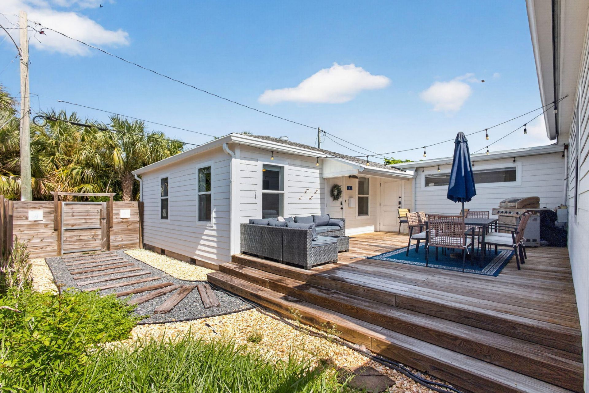 1305 N Palmway, Lake Worth Beach, FL 33460 Photo