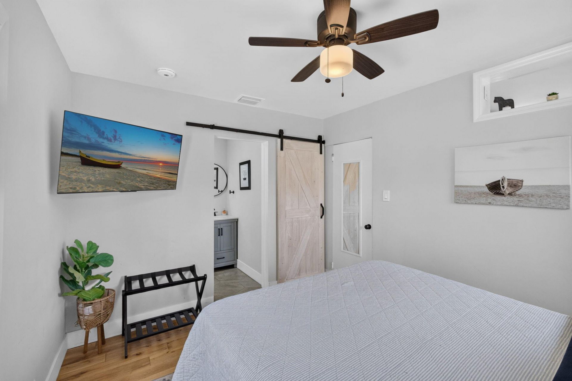 1305 N Palmway, Lake Worth Beach, FL 33460 Photo