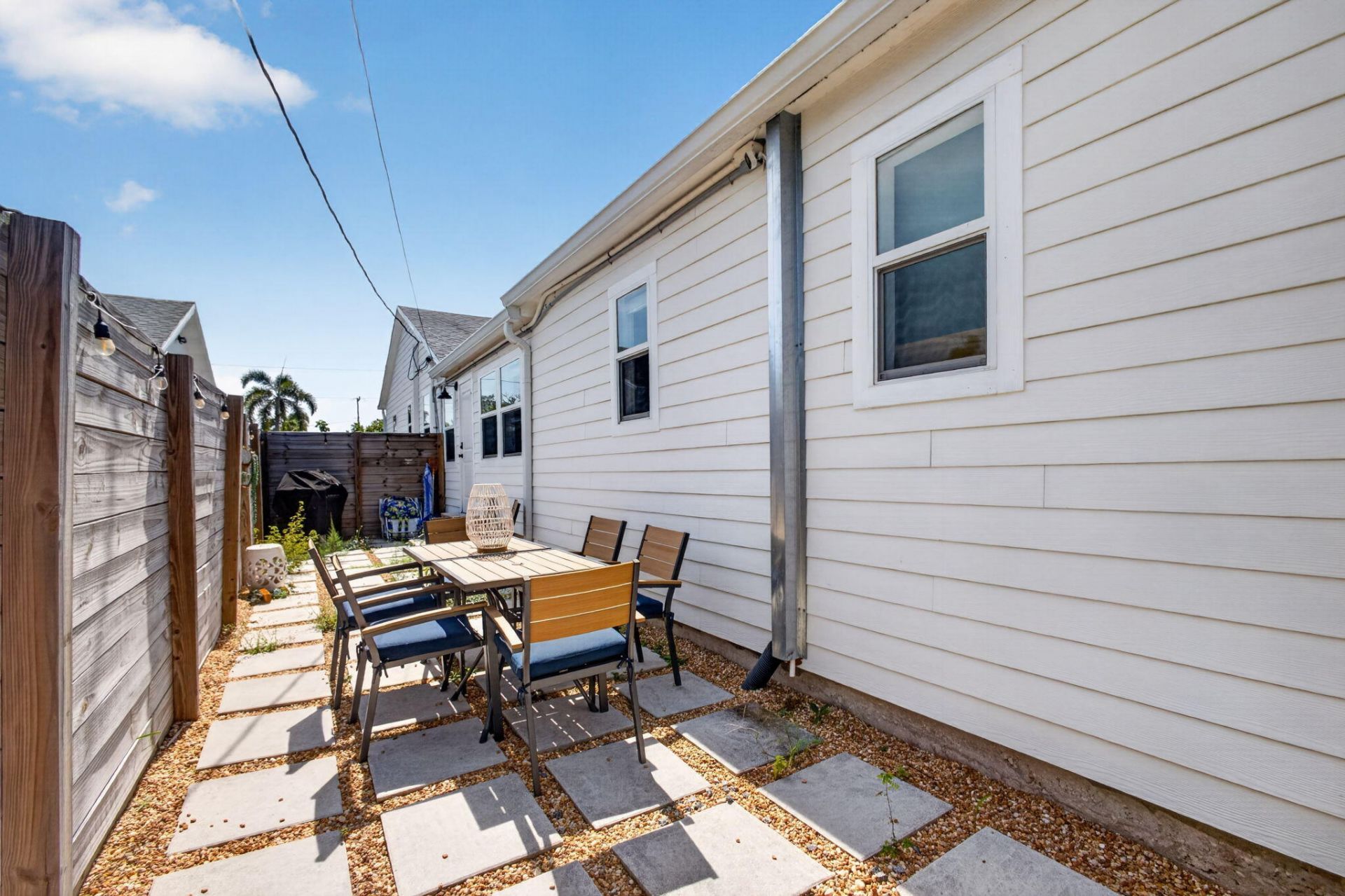 1305 N Palmway, Lake Worth Beach, FL 33460 Photo