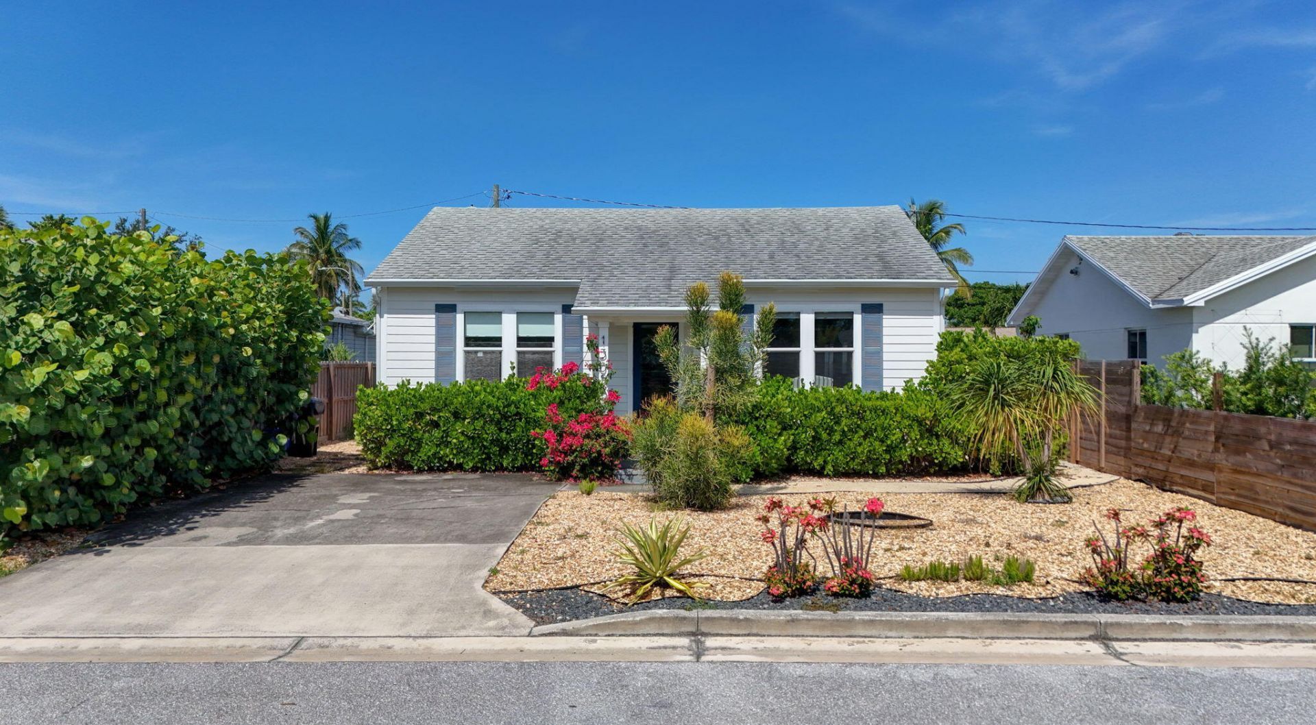 1305 N Palmway, Lake Worth Beach, FL 33460 Photo