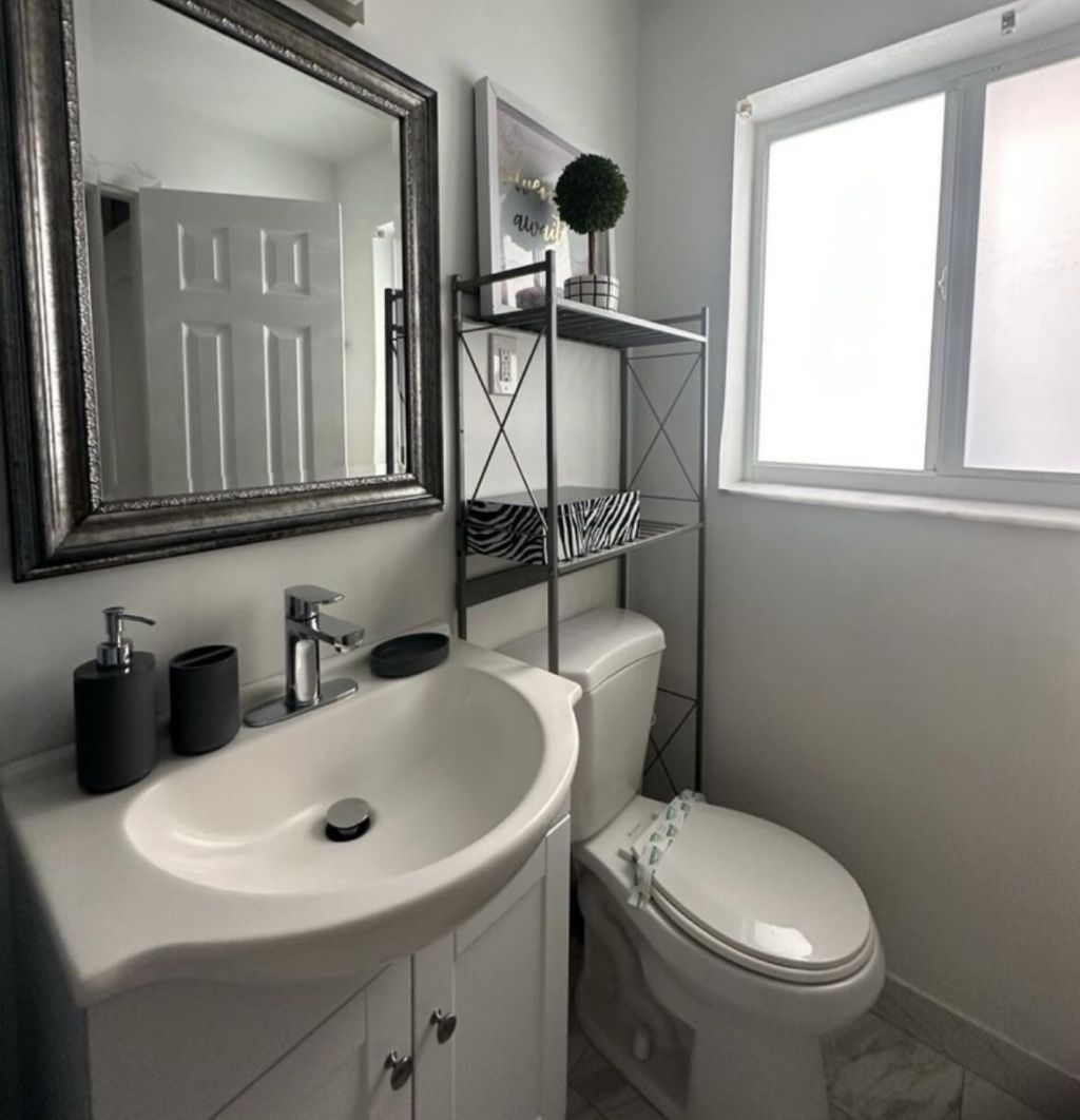 116 SE 9th Court, Unit 1-2, Hallandale Beach, FL 33009 Photo