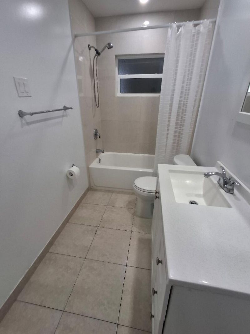 1250 E Sample Road, Unit 303, Pompano Beach, FL 33064 Photo