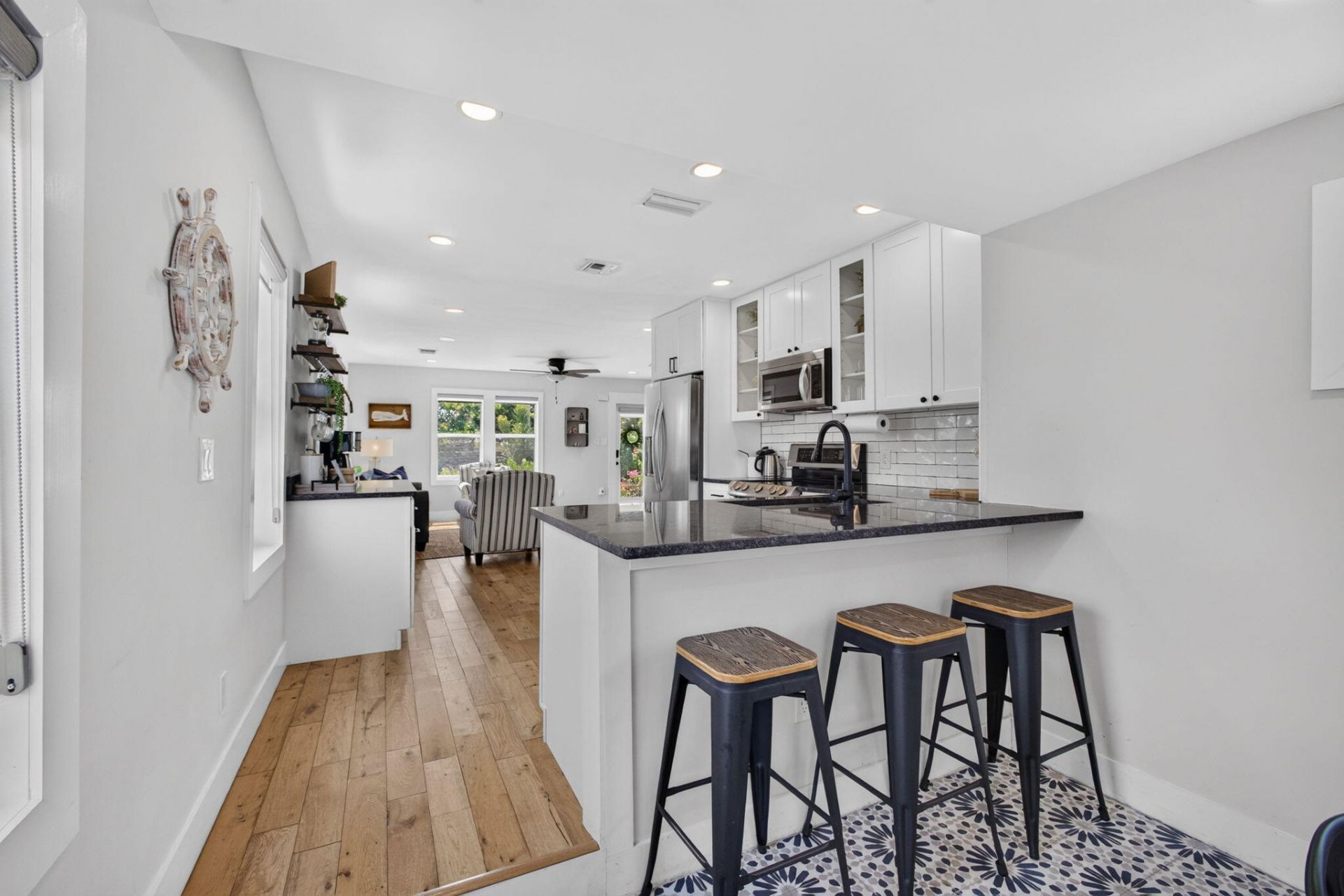 1305 N Palmway, Lake Worth Beach, FL 33460 Photo