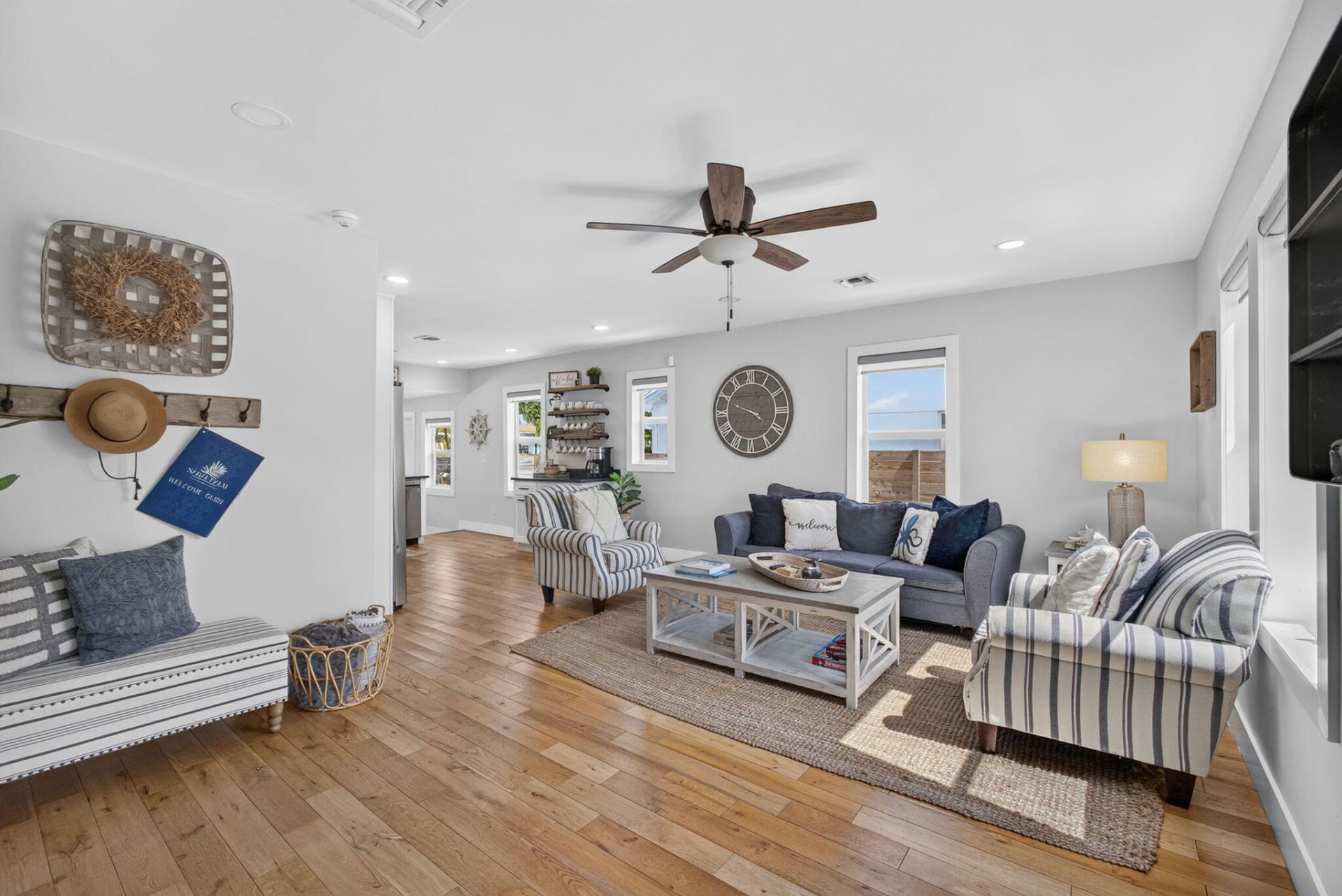 1305 N Palmway, Lake Worth Beach, FL 33460 Photo