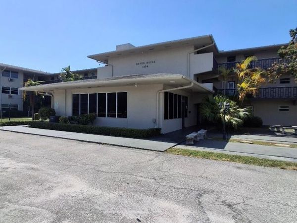 1250 E SAMPLE Road, Unit 303, Pompano Beach, FL 33064