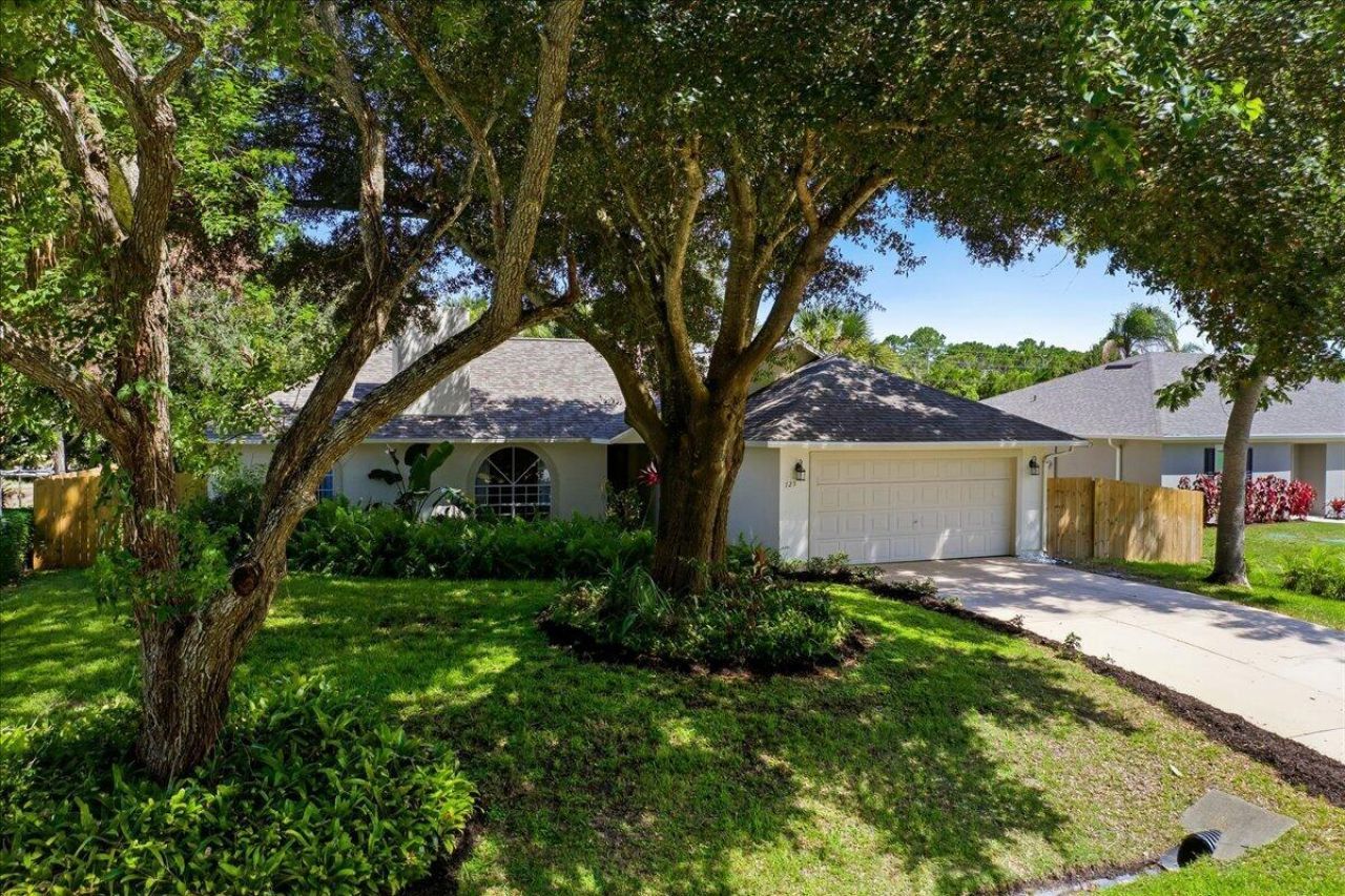 725 Wentworth Street, Sebastian, FL 32958 Photo