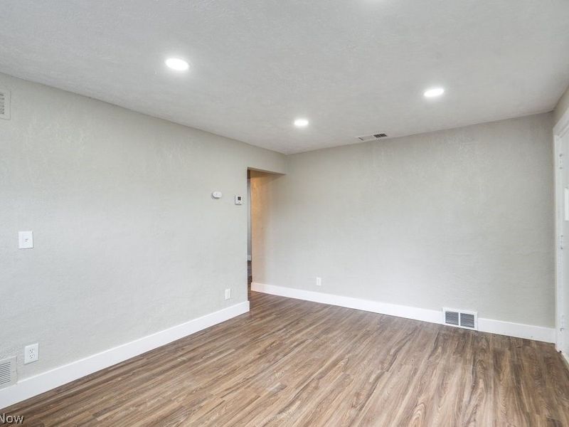 396 Niagara Road , Vermilion, OH 44089 Photo 10
