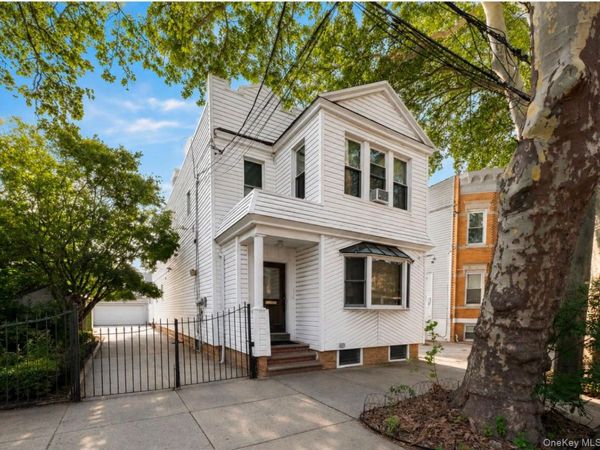 7764 79th Street, Glendale, NY 11385