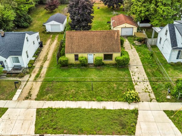 348 Ridgewood Street SE, Grand Rapids, MI 49548